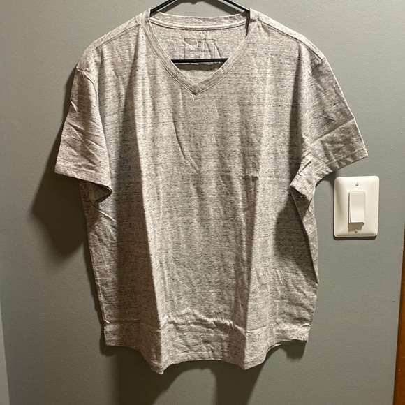 MUTUAL WEAVE Other - BRAND NEW MEN’S T-SHIRT SIZE XL! NWT! SMOKE FREE HOME!